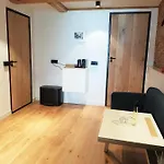 Bed & Breakfast 23 Sous 4*