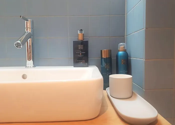 23 Sous Bed and Breakfast