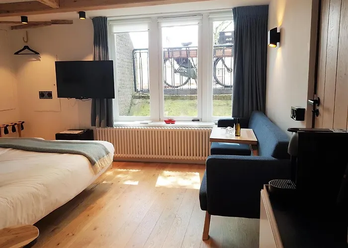 23 Sous Bed and Breakfast Άμστερνταμ