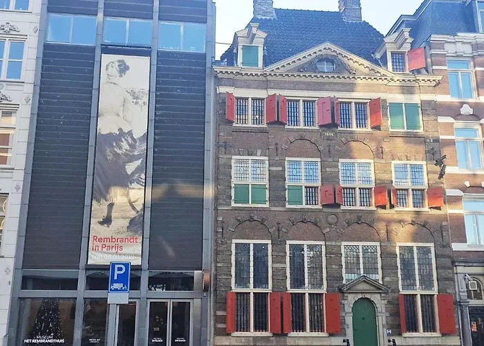 23 Sous Bed & Breakfast 4*